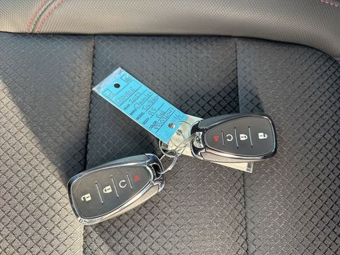 Used 2023 Chevrolet TrailBlazer RS image 35