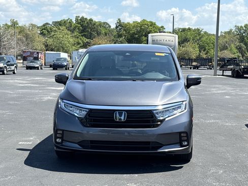 Certified 2023 Honda Odyssey EX image 3