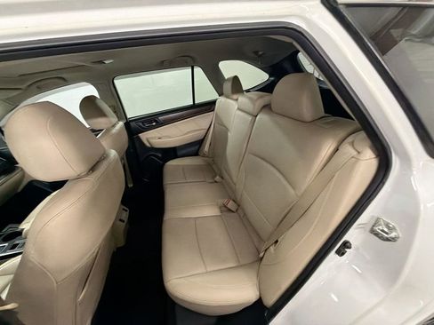 Used 2018 Subaru Outback 2.5i Limited image 25