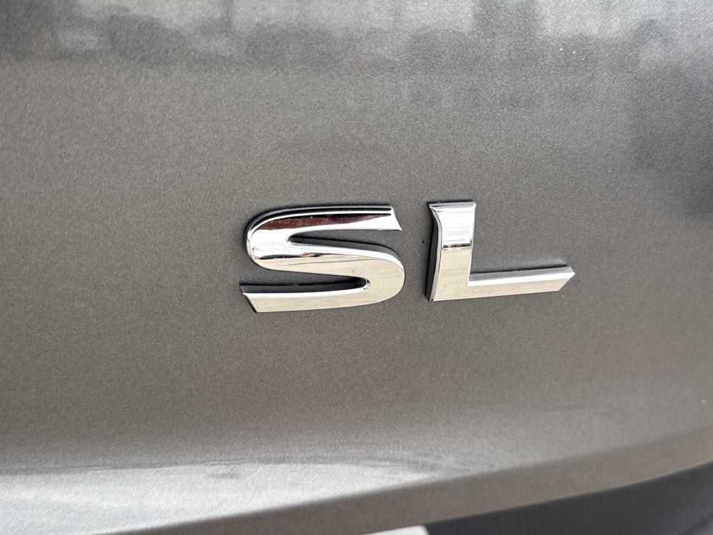 Used 2021 Nissan Rogue SL w/ Premium Package FWD image 6