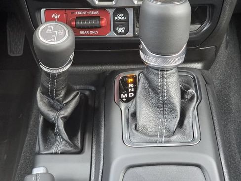 New 2026 Jeep Wrangler Unlimited Rubicon AWD/4WD image 15