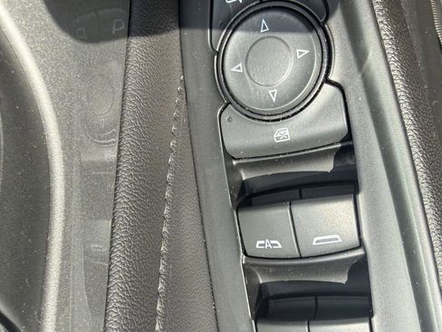 Used 2023 Chevrolet Traverse LT w/ LPO, Floor Liner Package image 12