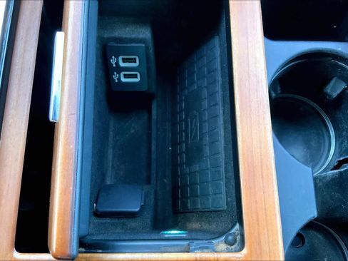 Used 2019 Lincoln Navigator Reserve image 34