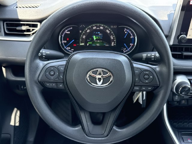 Used 2025 Toyota RAV4 LE AWD/4WD image 14
