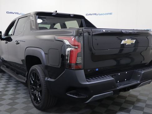 New 2026 Chevrolet Silverado EV LT w/ Plus Package image 9