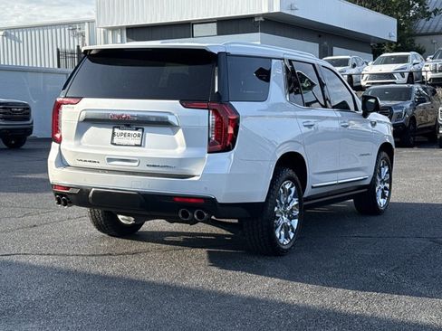 Used 2024 GMC Yukon Denali AWD/4WD image 3