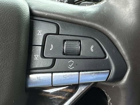 Used 2024 Cadillac Escalade Sport image 32