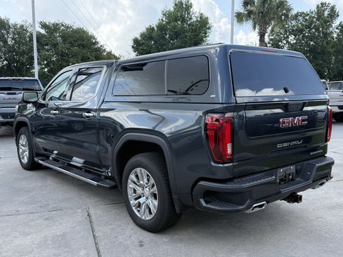 Used 2021 GMC Sierra 1500 Denali w/ Driver Alert Package II AWD/4WD image 8