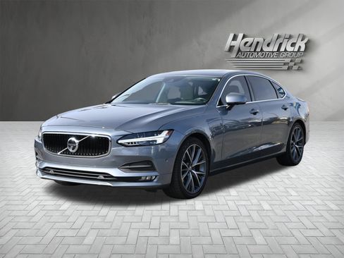Used 2018 Volvo S90 T5 Momentum image 6