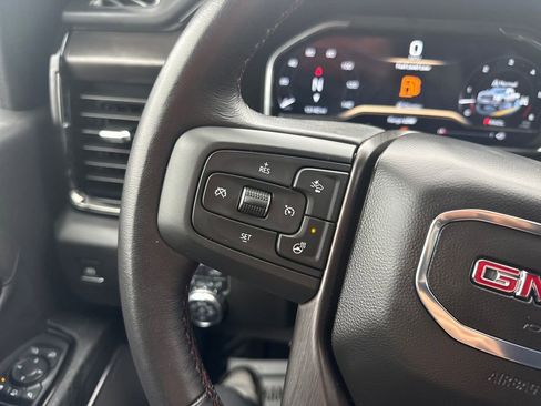 Used 2025 GMC Sierra 2500 AT4X image 37