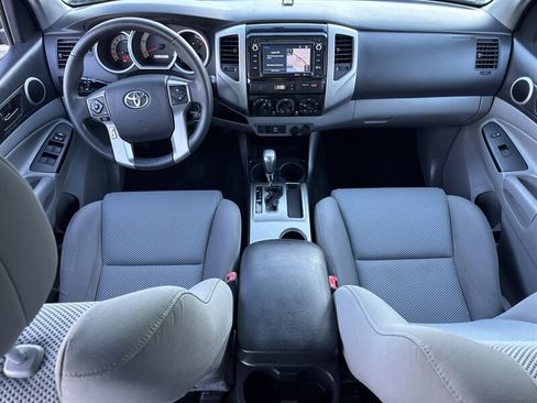 Used 2014 Toyota Tacoma PreRunner w/ TRD Off-Road Package image 16