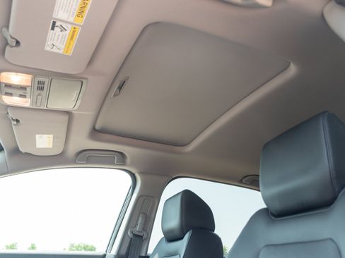 Used 2017 Honda CR-V EX-L image 16