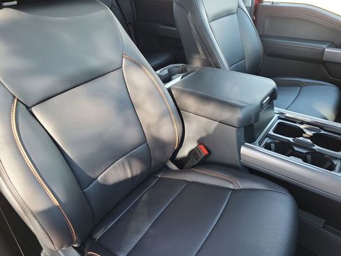 Used 2025 Ford F250 Lariat w/ Lariat Ultimate Package image 13