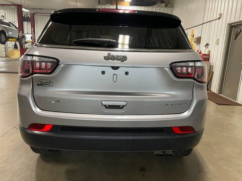 Used 2019 Jeep Compass Limited AWD/4WD image 7