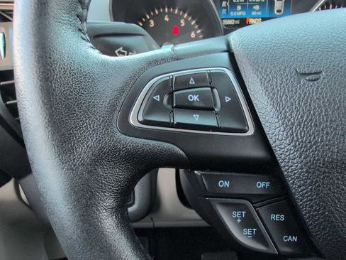 Used 2018 Ford Escape SEL image 24