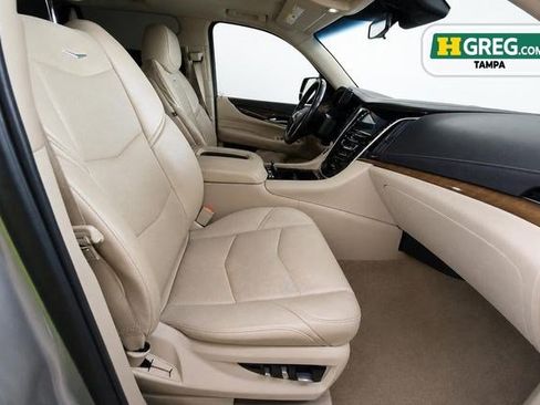 Used 2020 Cadillac Escalade Premium Luxury RWD image 14