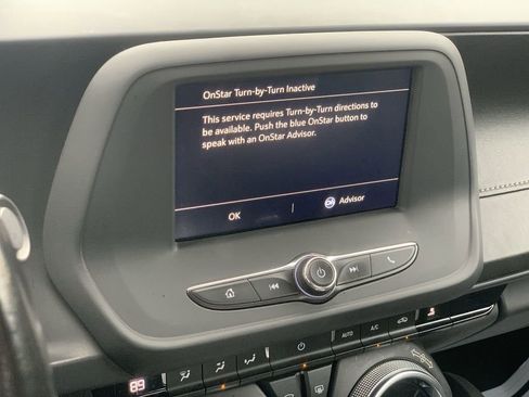 Certified 2022 Chevrolet Camaro LT image 11