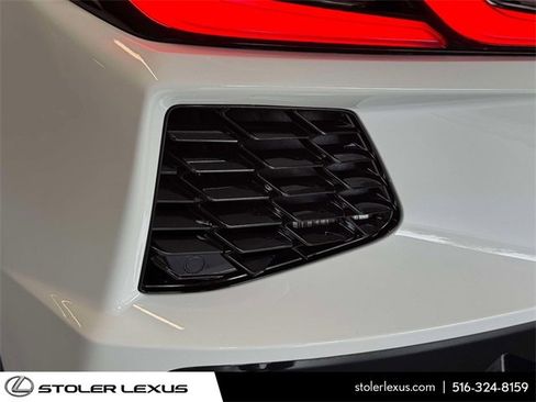 Used 2021 Chevrolet Corvette Stingray Premium Conv w/ Z51 Performance Package image 14