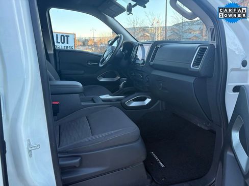 Used 2022 Nissan Frontier SV w/ Technology Package image 23