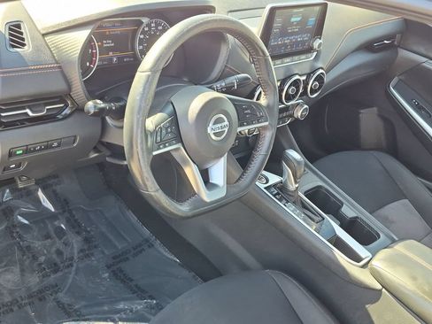 Used 2023 Nissan Sentra SR FWD image 2