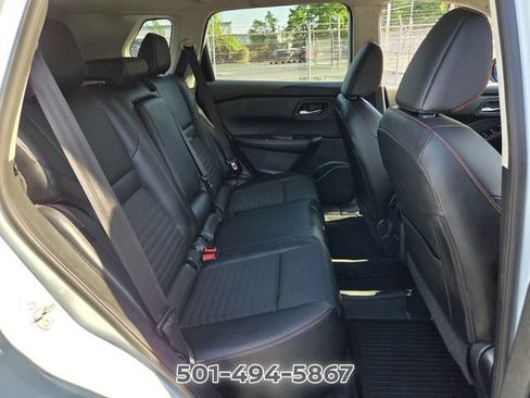 Used 2025 Nissan Rogue SV AWD/4WD image 14