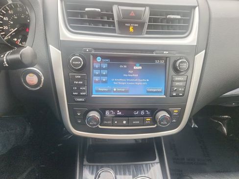 Used 2016 Nissan Altima 2.5 SL w/ 2.5 Technology Package image 21