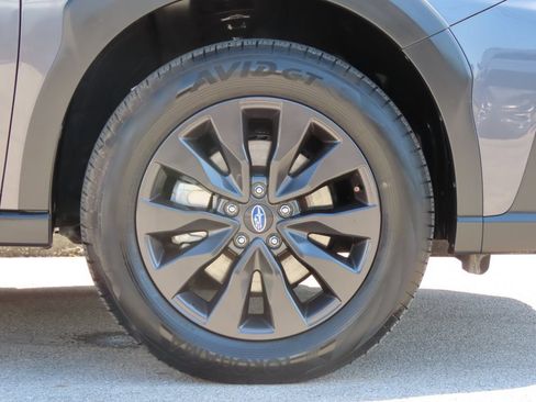Used 2025 Subaru Outback Onyx Edition AWD/4WD image 16