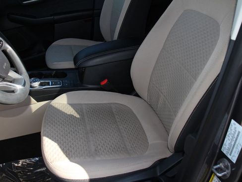 Certified 2022 Ford Escape SE FWD image 23