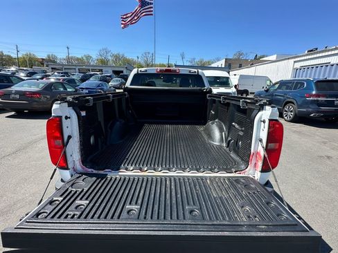 Used 2022 Chevrolet Colorado LT w/ Fleet Safety Package AWD/4WD image 25