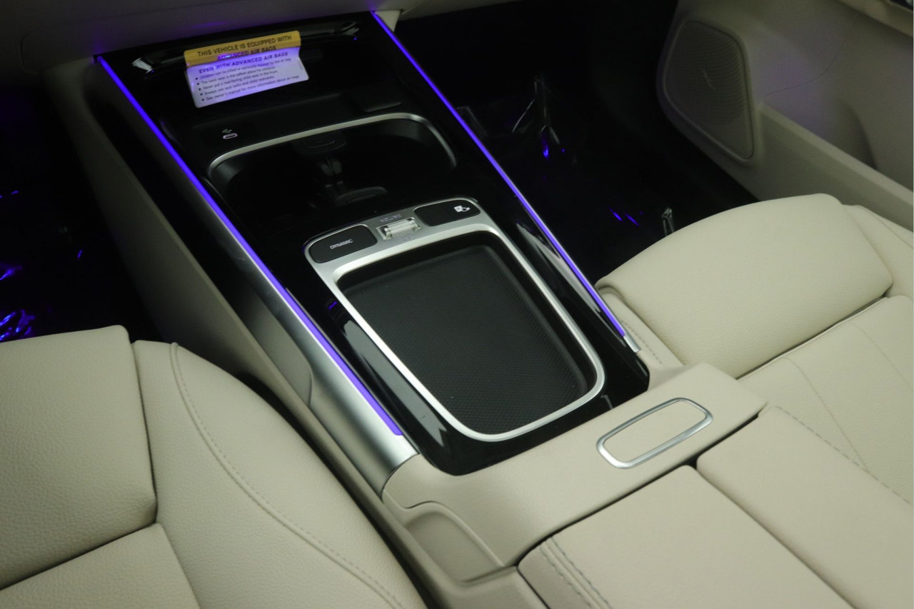 New 2026 Mercedes-Benz GLB 250 image 6