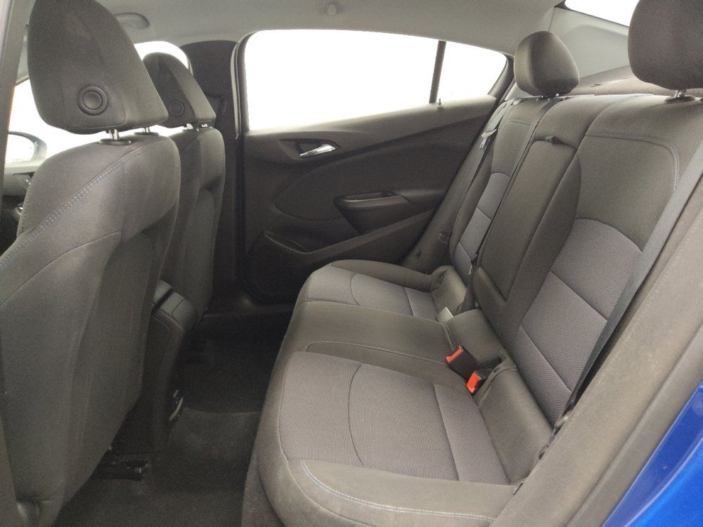 Used 2019 Chevrolet Cruze LT w/ Convenience Package FWD image 18