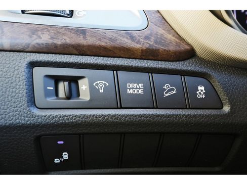 Used 2018 Hyundai Santa Fe Sport 2.0T image 20