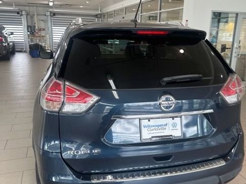 Used 2016 Nissan Rogue S w/ Appearance Package FWD image 15