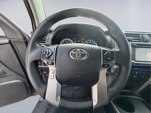 Used 2017 Toyota 4Runner Limited image 14