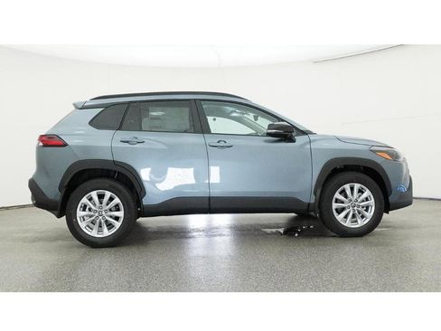 New 2026 Toyota Corolla Cross LE FWD image 27
