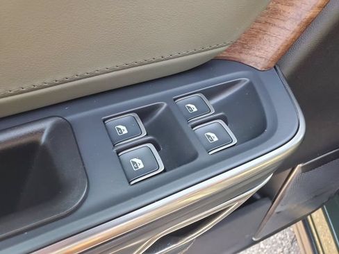 Used 2023 Rivian R1S Adventure AWD/4WD image 10
