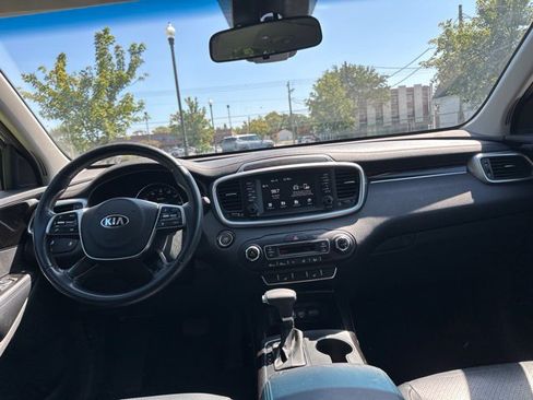 Used 2020 Kia Sorento EX AWD/4WD image 3