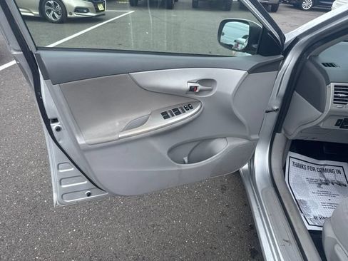 Used 2010 Toyota Corolla FWD image 10