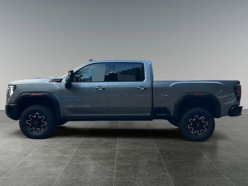 New 2026 GMC Sierra 2500 AT4X image 4