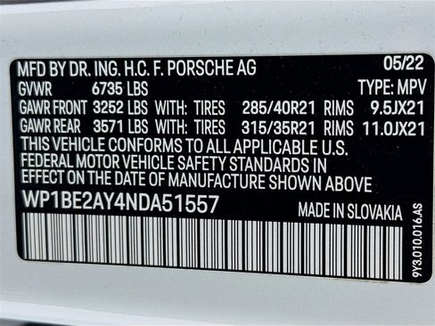 Used 2022 Porsche Cayenne Platinum Edition image 34