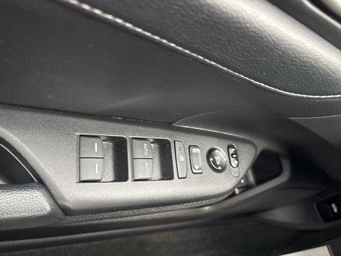 Used 2017 Honda Civic Touring image 13