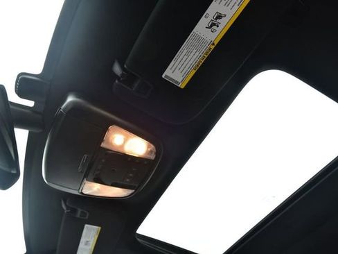 Used 2025 Dodge Durango GT AWD/4WD image 23