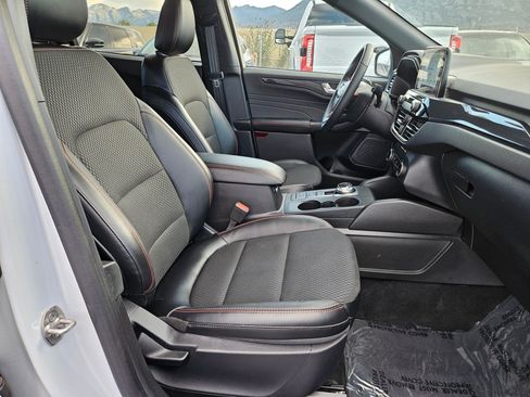 Used 2026 Ford Escape ST-Line AWD/4WD image 33