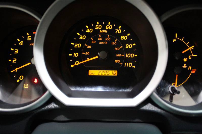Used 2007 Toyota 4Runner SR5 AWD/4WD image 15