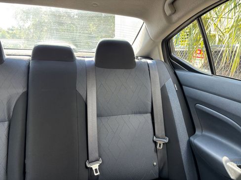 Used 2025 Nissan Versa SV FWD image 37