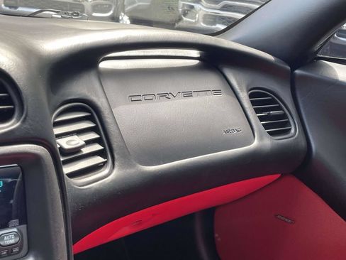 Used 2004 Chevrolet Corvette Z06 w/ Memory Package RWD image 32