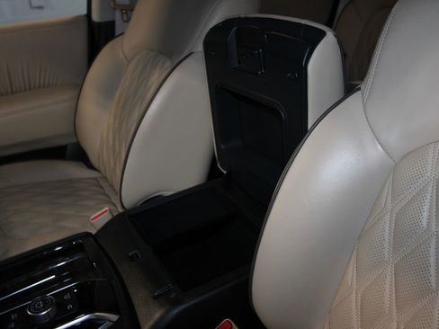 Used 2024 Nissan Armada Platinum w/ Captain's Chairs Package image 25