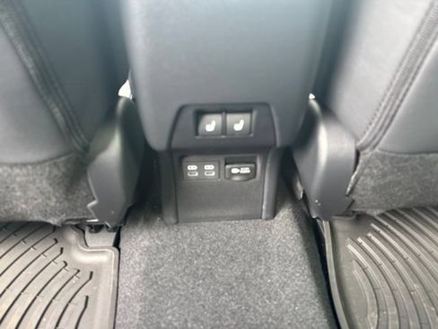 Used 2024 Toyota Prius Prime Premium w/ Advanced Technology Package FWD image 13