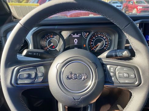 New 2026 Jeep Gladiator Sport image 23