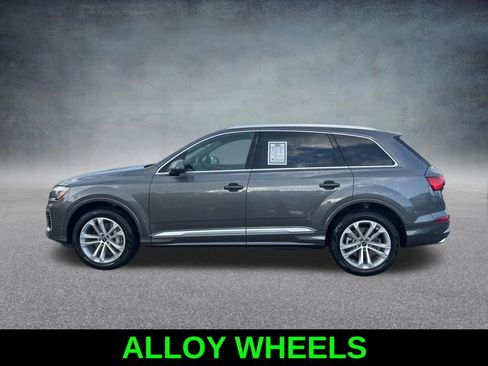 Used 2025 Audi Q7 3.0T Premium Plus image 8